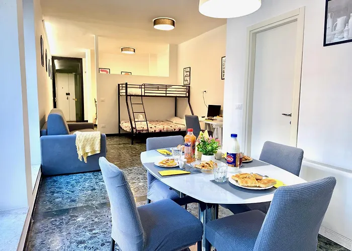 Dimora Sottoripa 49 Di Fronte Acquario - Genovabb It Apartmán *